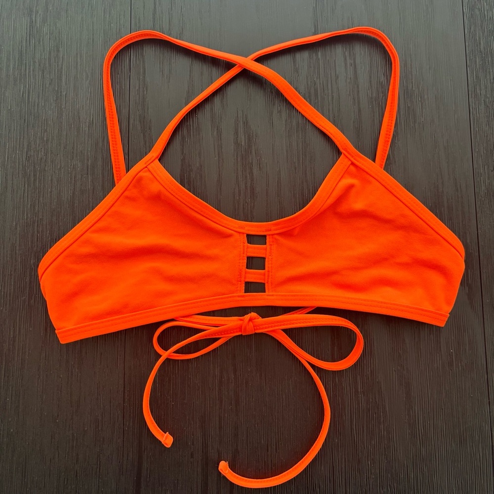 • [Jolyn] Tomcat Top •